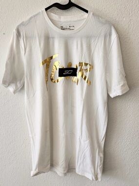 Under Armour Mens Small Steph Curry Take Over Asia Tour Limited Edition Tee Gold